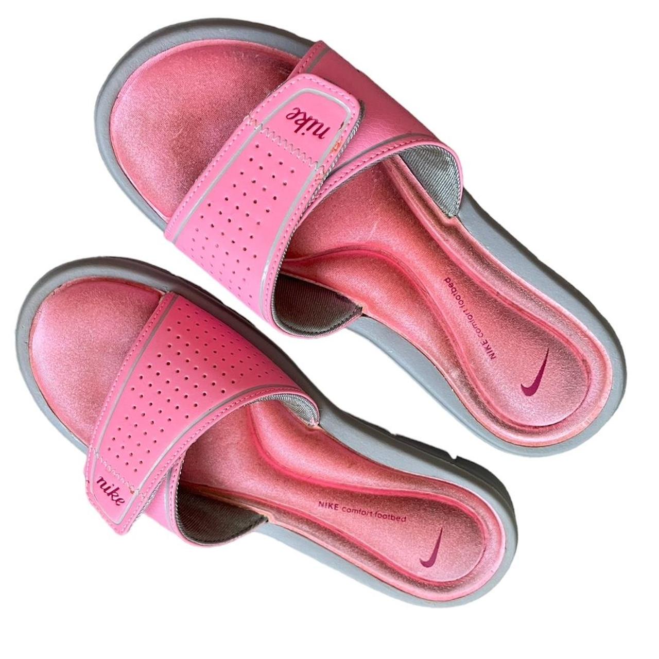 ladies pink nike sliders
