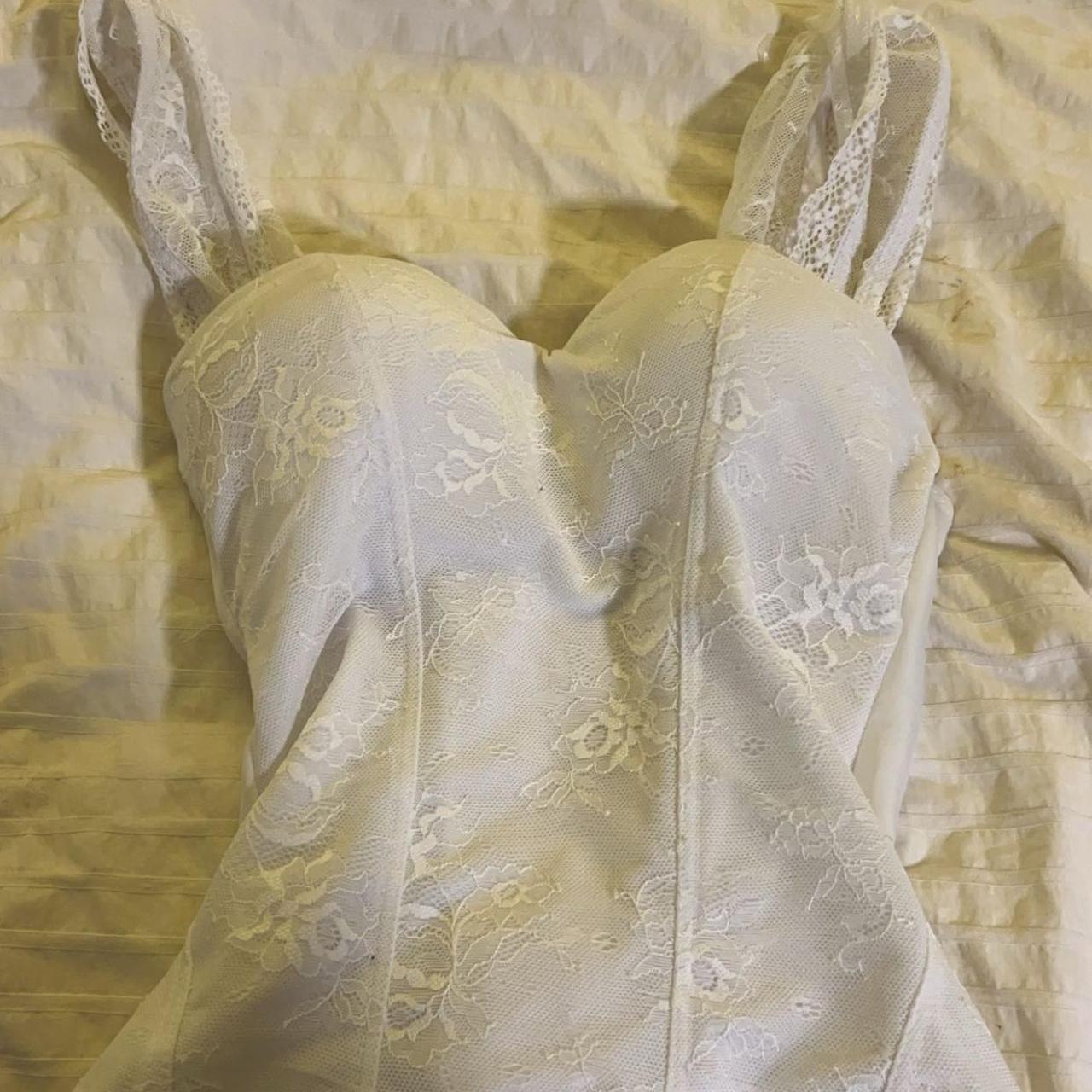 spirit Halloween white lace corset - Depop