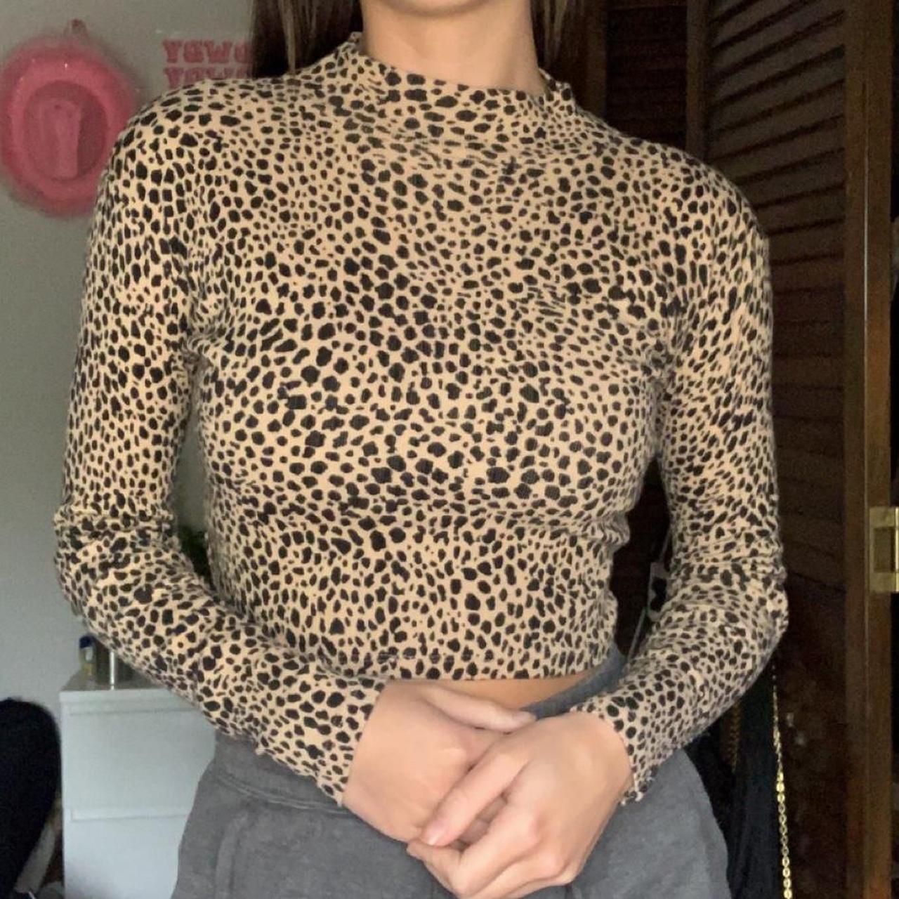 RARE brandy melville cheetah mock neck top,