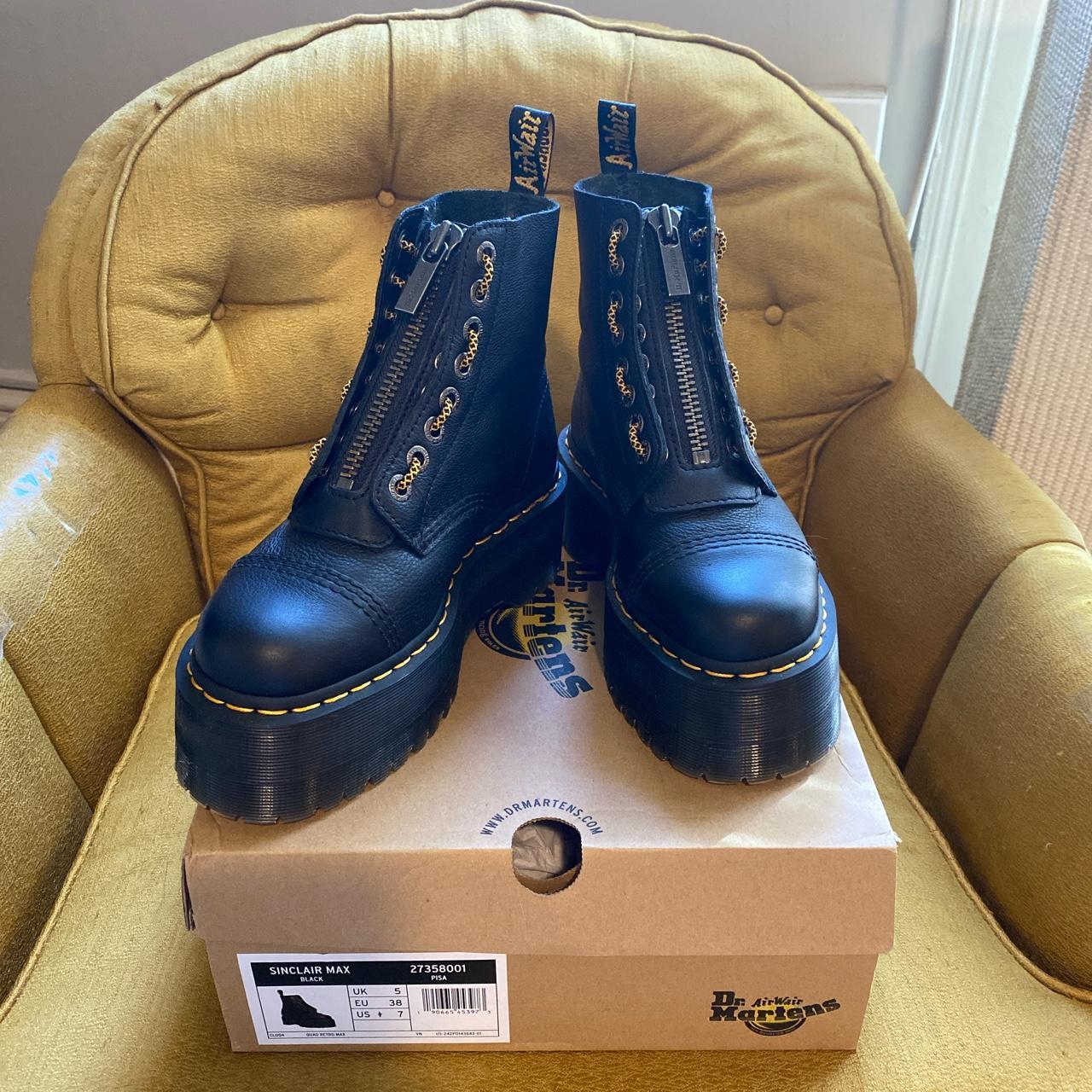 Doc Marten Sinclair Max boots in size 7. Worn twice... Depop