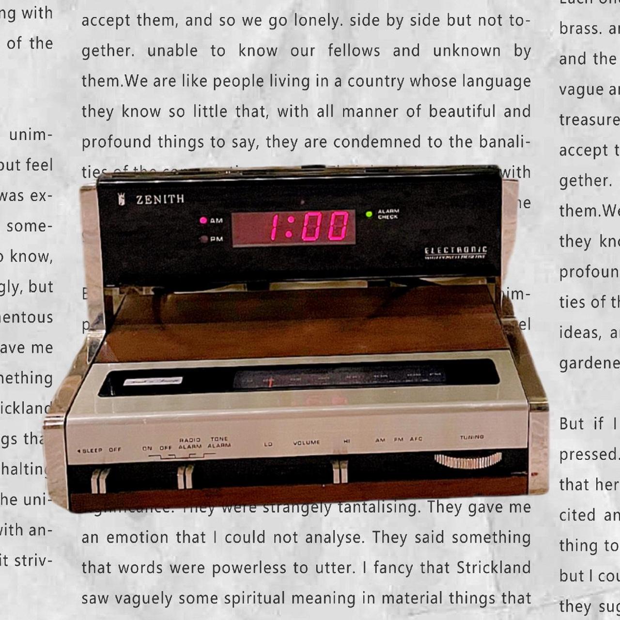 Beautiful 80s Zenith Alarm Clock & Radio In... Depop