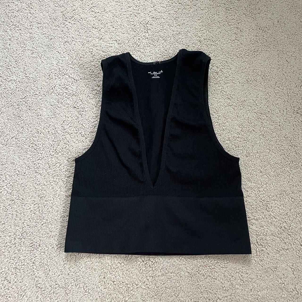 urban outfitters black seamless plunge top size:... - Depop