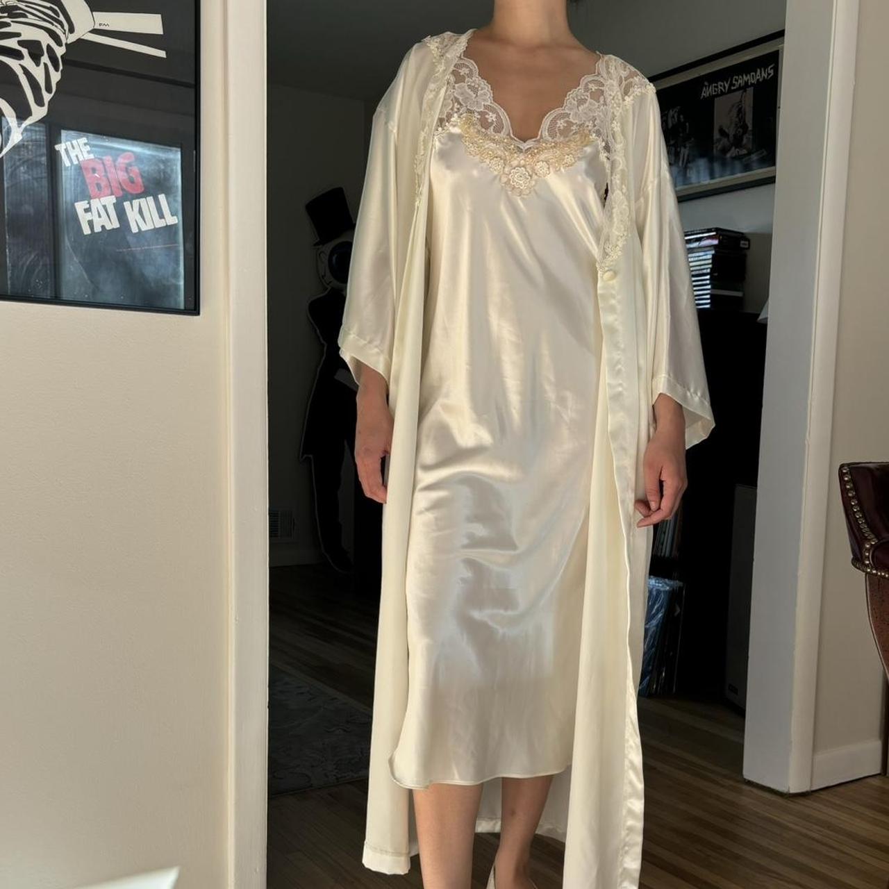 item listed by roadsidegiftshop