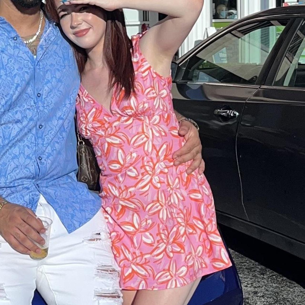 Princess polly pink summer dress Size US 2 Pink and... Depop