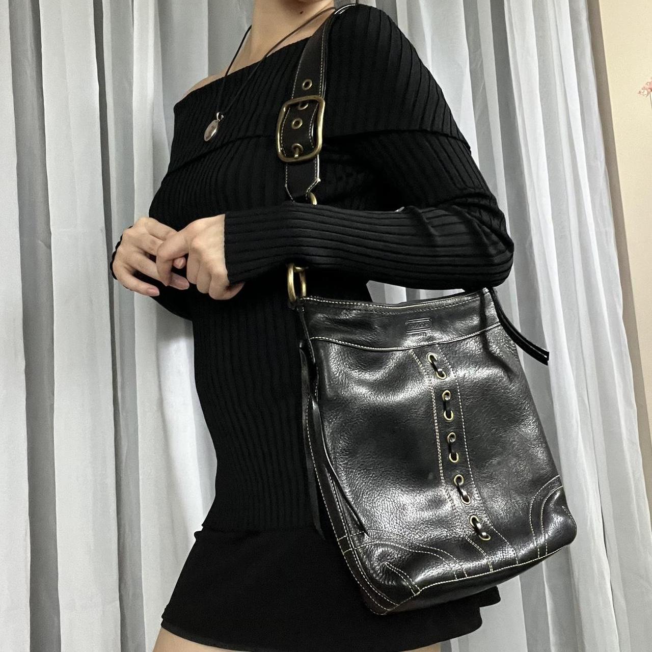 バッグ 00s coach archive leather shoulder bag Vintage 2000s pink buckled coach bag extremely | Depop