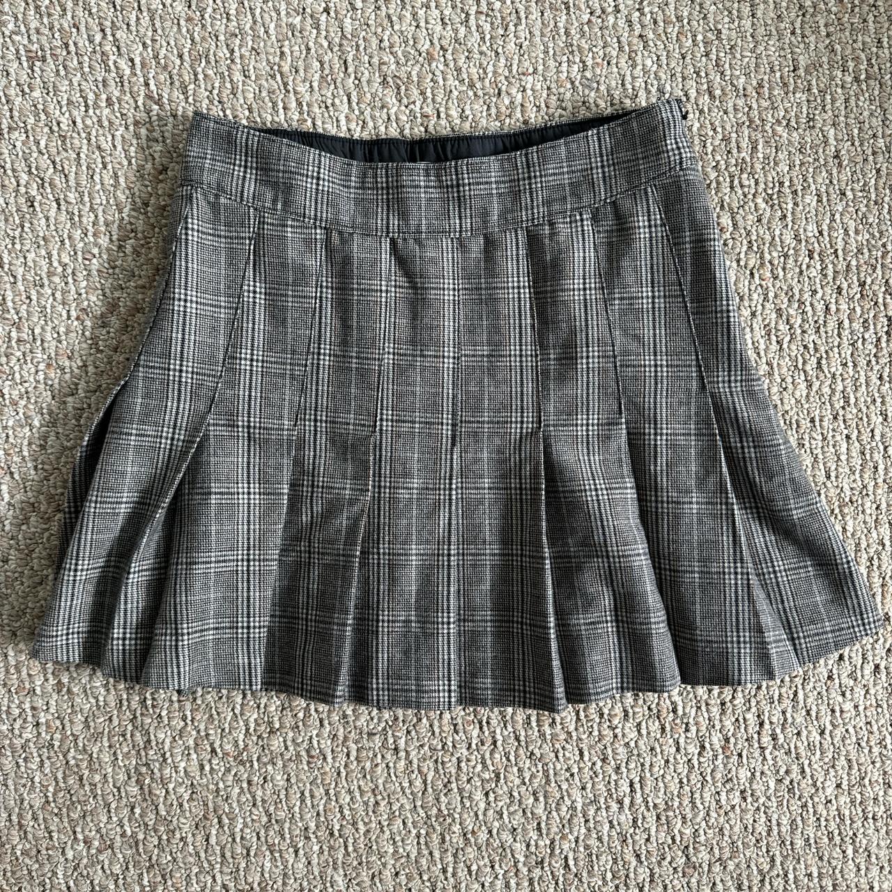 Abercrombie Grey plaid pleated mini skirt Depop