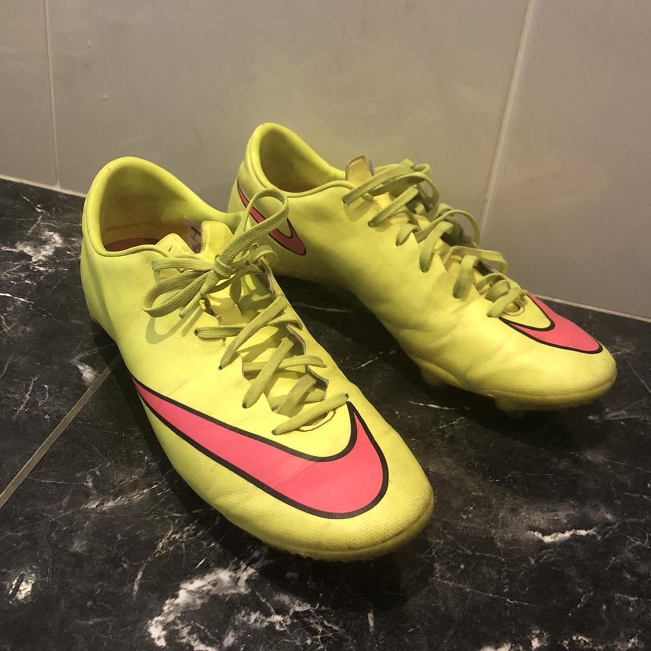 nike football trainers size 7