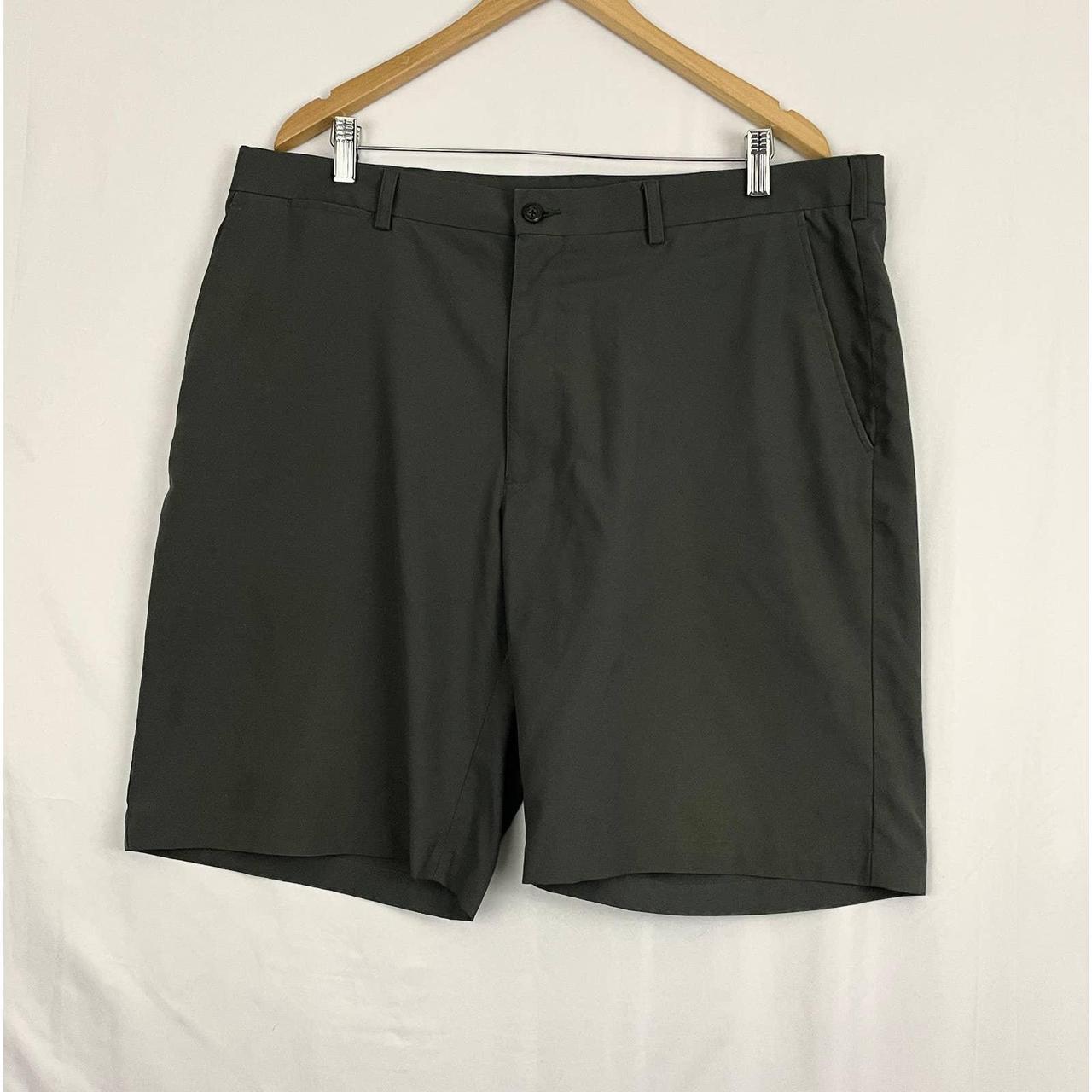 Mens pga tour hot sale golf shorts