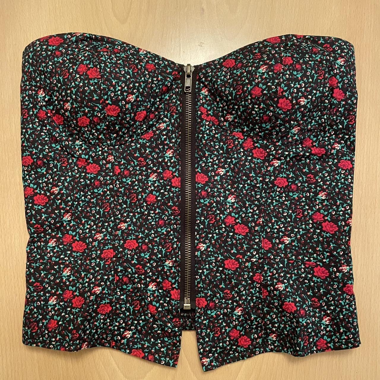 Silence + Noise Floral Bustier, size Small. Fully | Depop