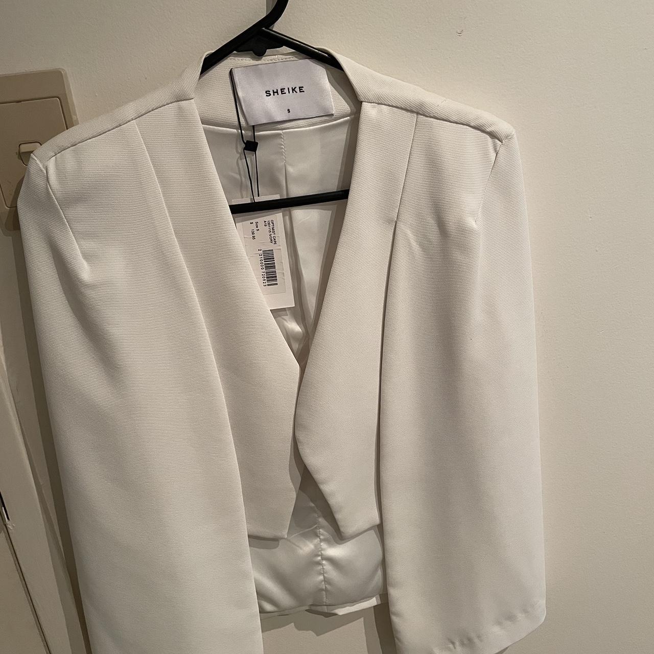 sheike white coat