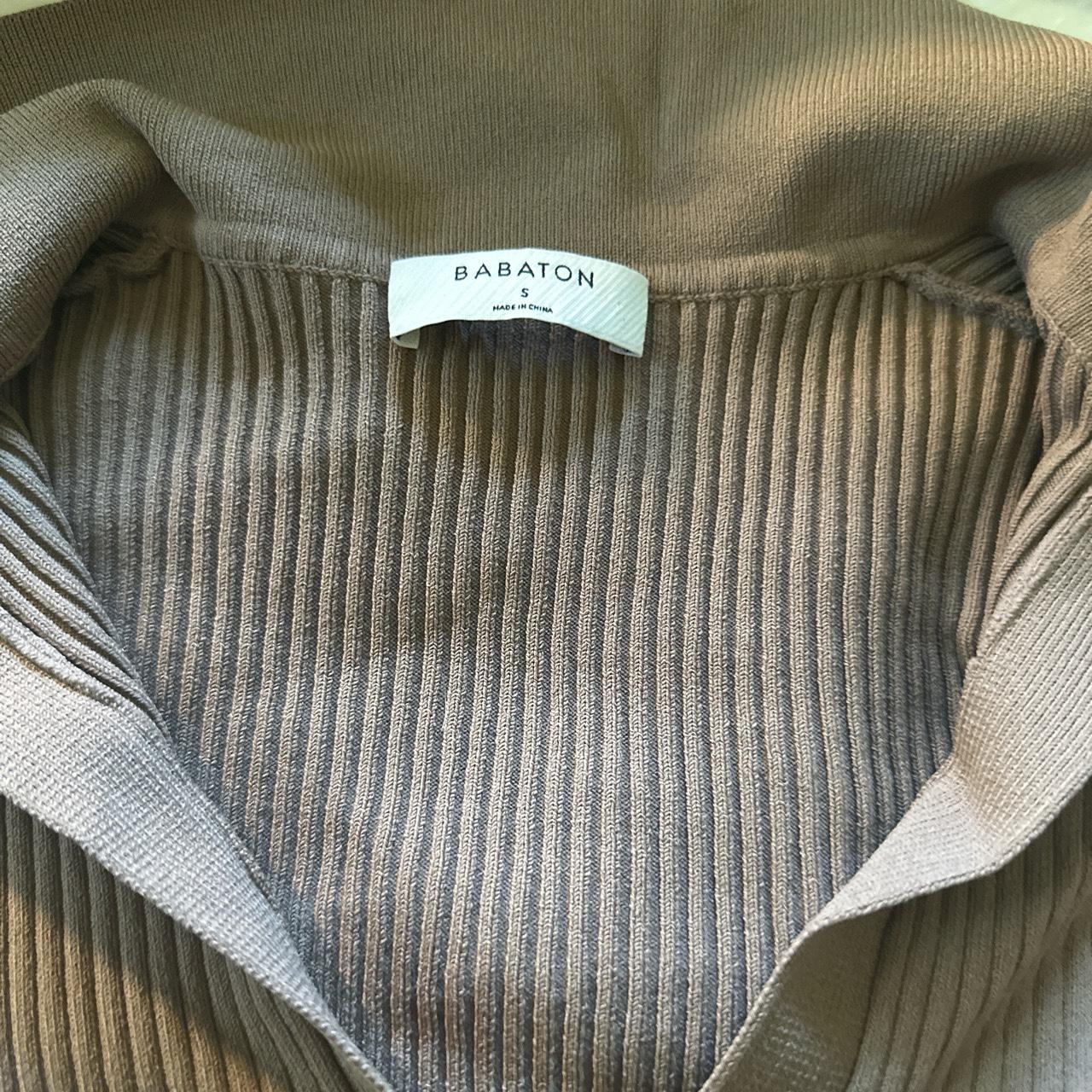 Aritzia long sleeve like new worn once size small - Depop