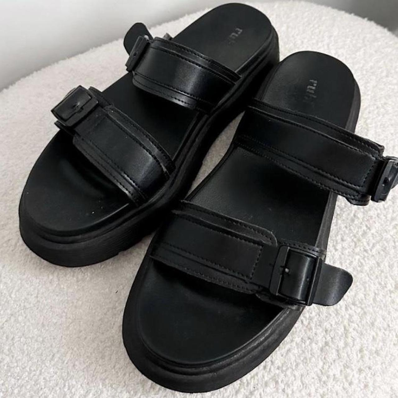 rubi black sandals only worn a couple times - Depop