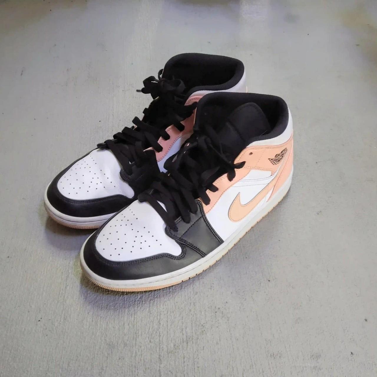 Aj1 crimson toe discount pink