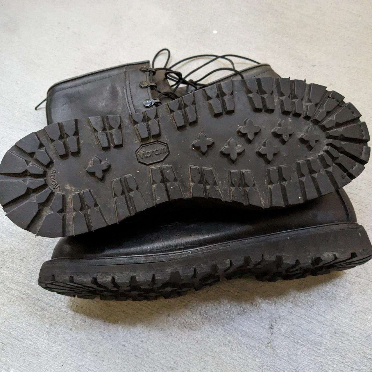 bates boots store near me