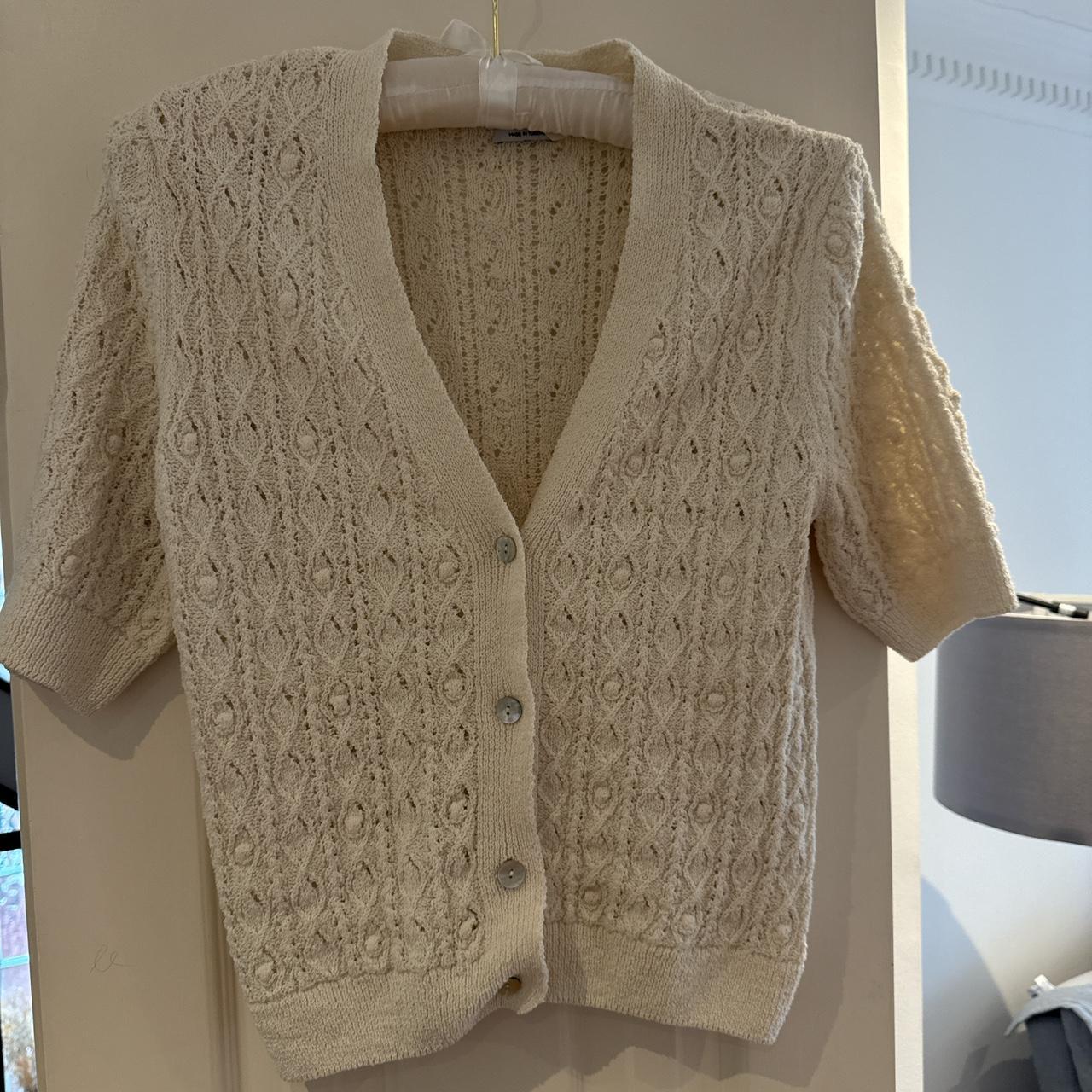 item listed by lieneyasmin