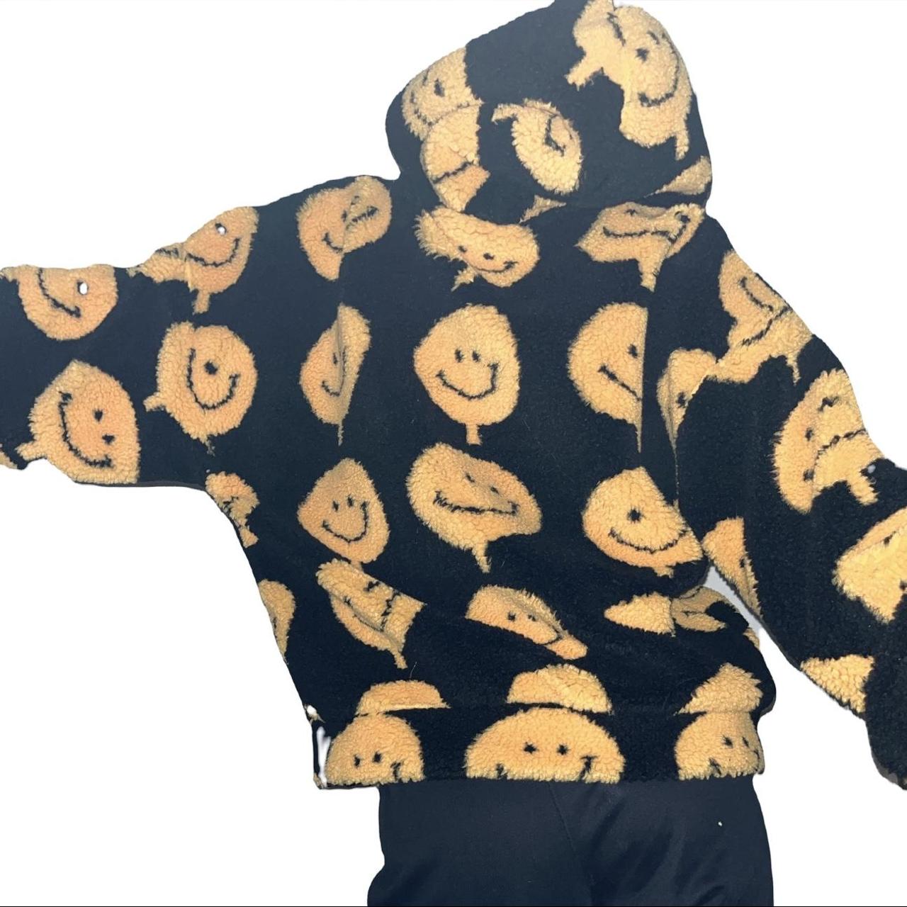 Trippy smiley face hoodie super fleecy ONLY ONE ON... - Depop