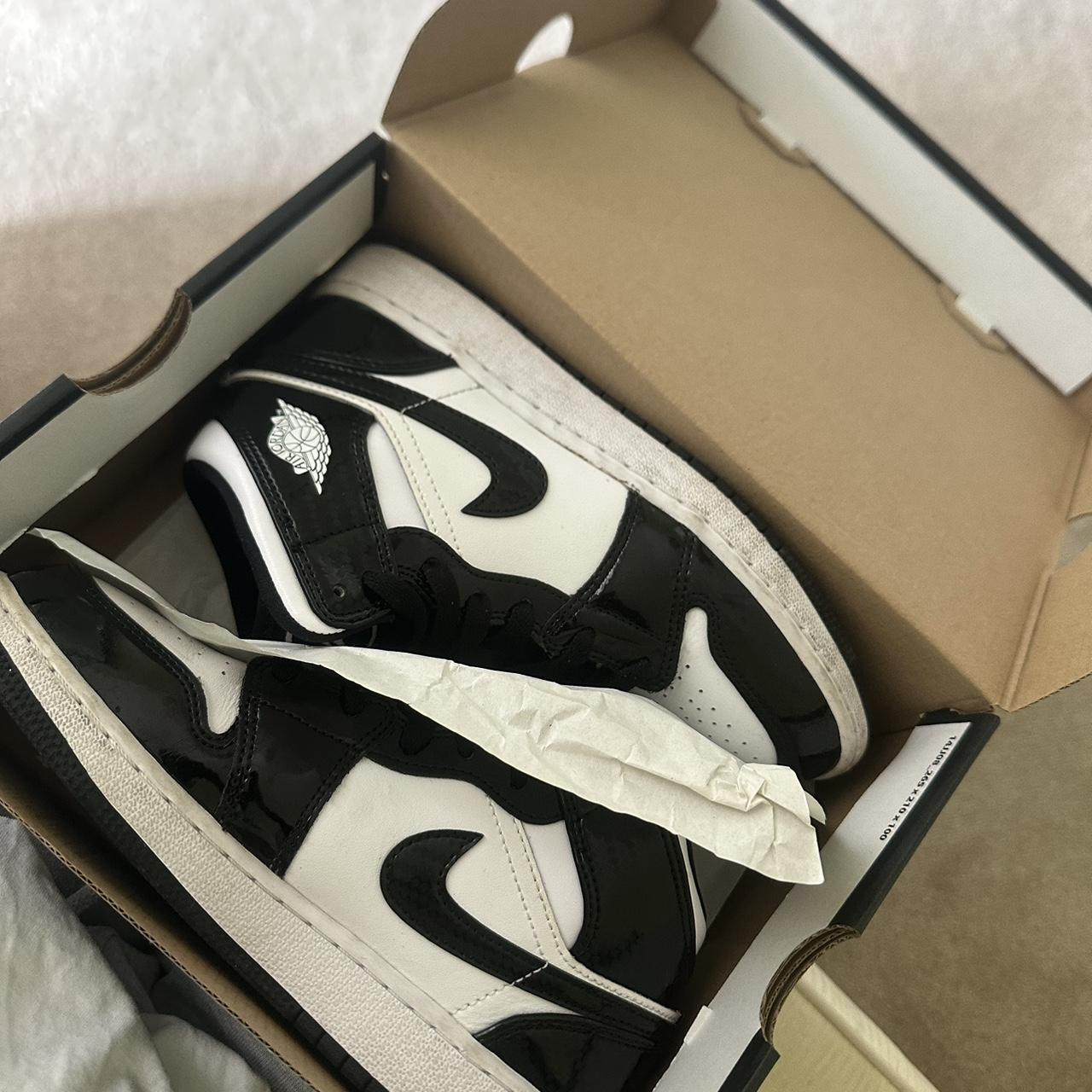 suede black and white jordan 1