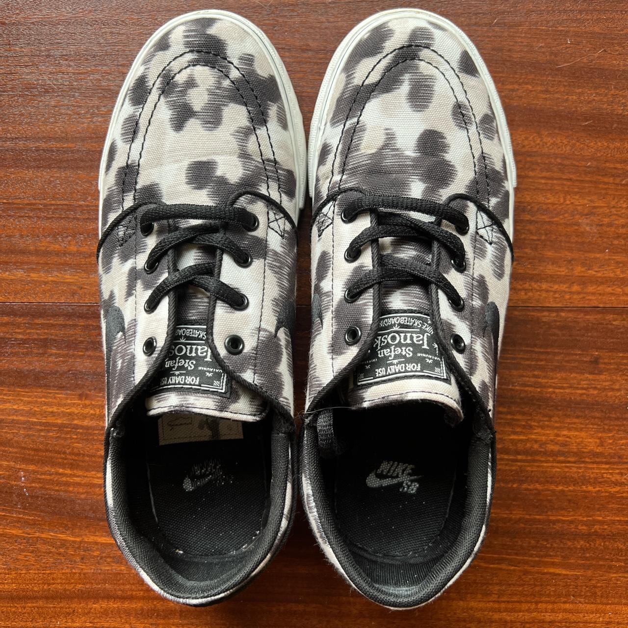 Janoski junior best sale