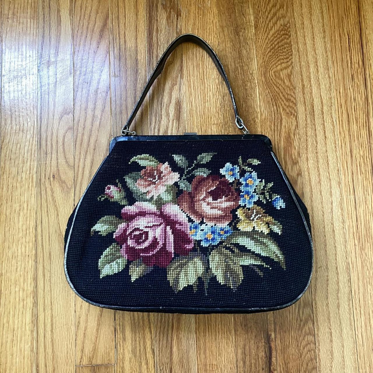 Vintage floral needlepoint purse Very hard - Depop