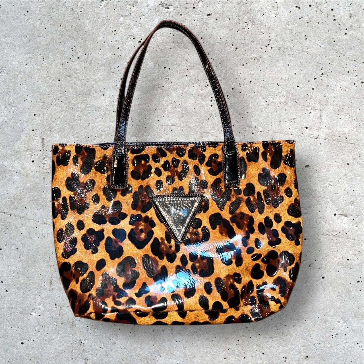 Outlet Guess leopard print purse