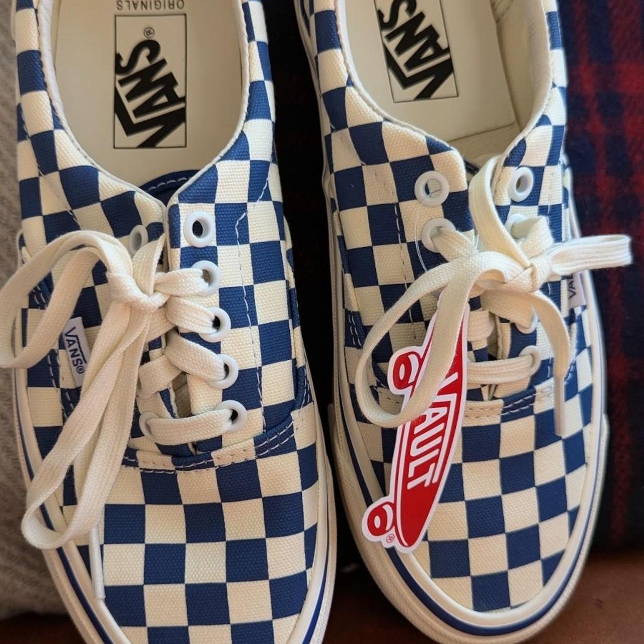 Checkerboard vans vault hotsell