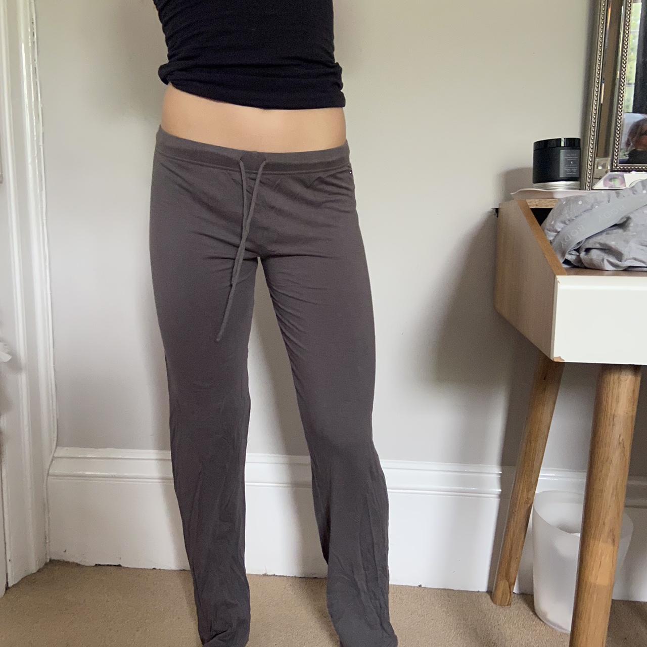 Tommy Hilfiger Charcoal yoga pants. Super comfy and... - Depop