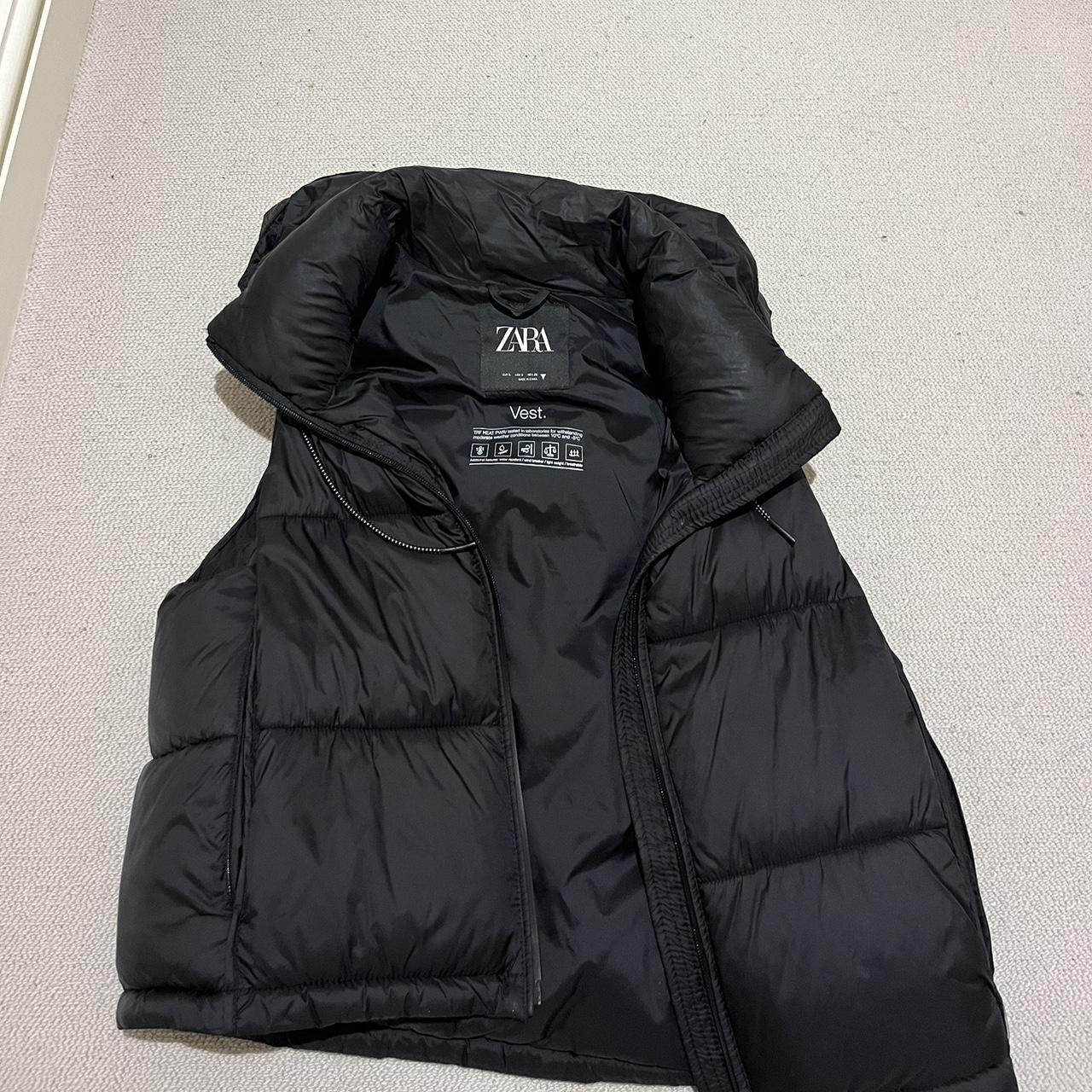 Zara body warmer / gilet Slight scuff shown on last pic - Depop