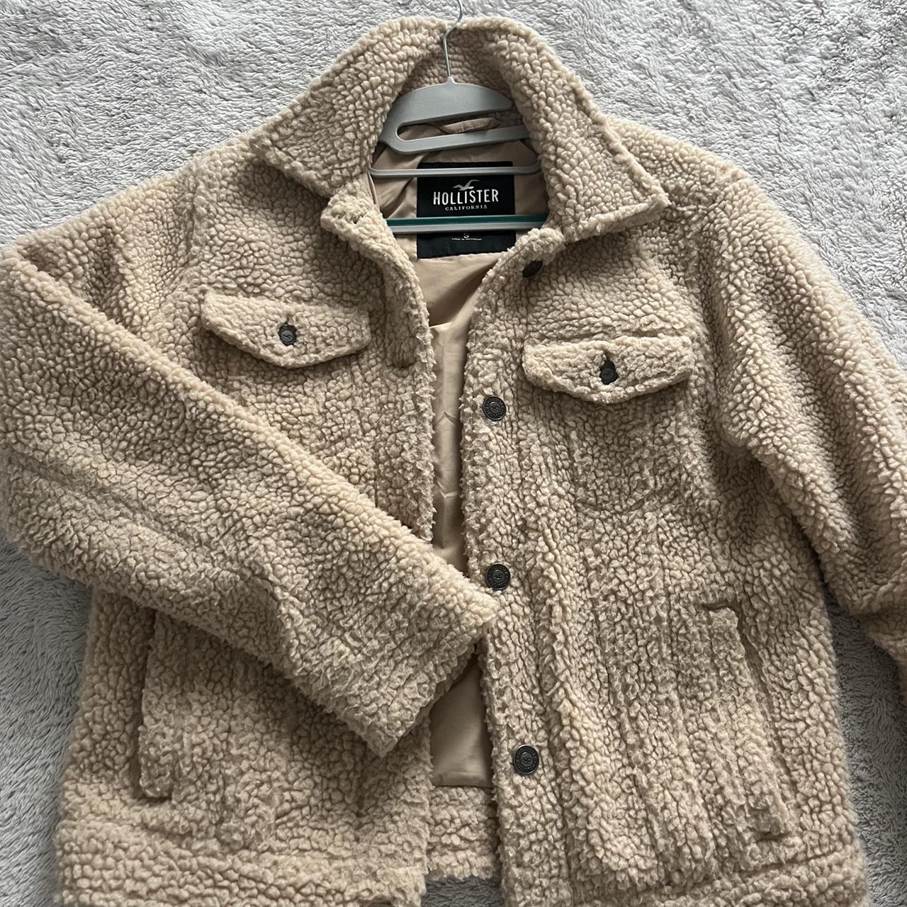 Hollister teddy bear outlet jacket