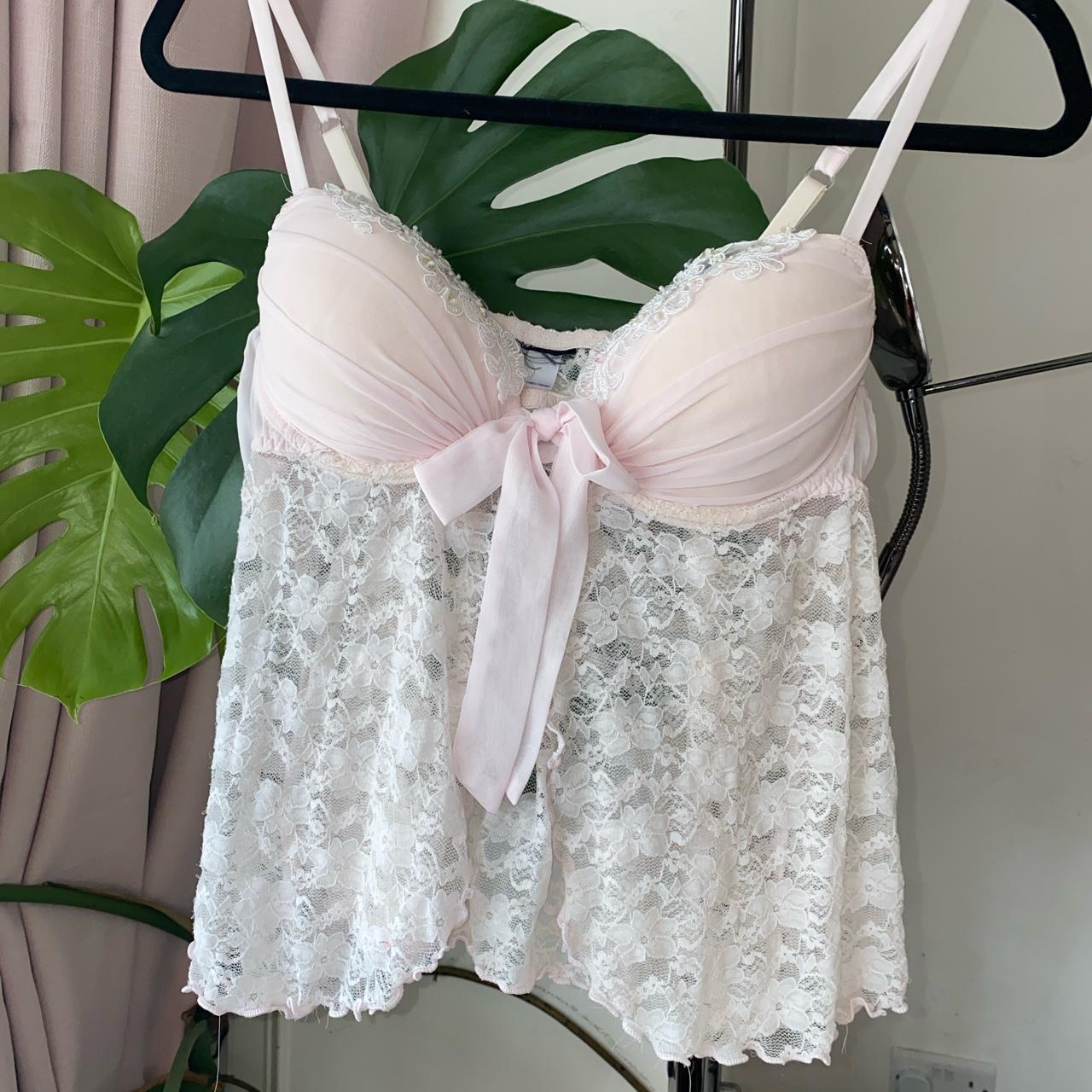 Women's Pink Vestundershirts Depop