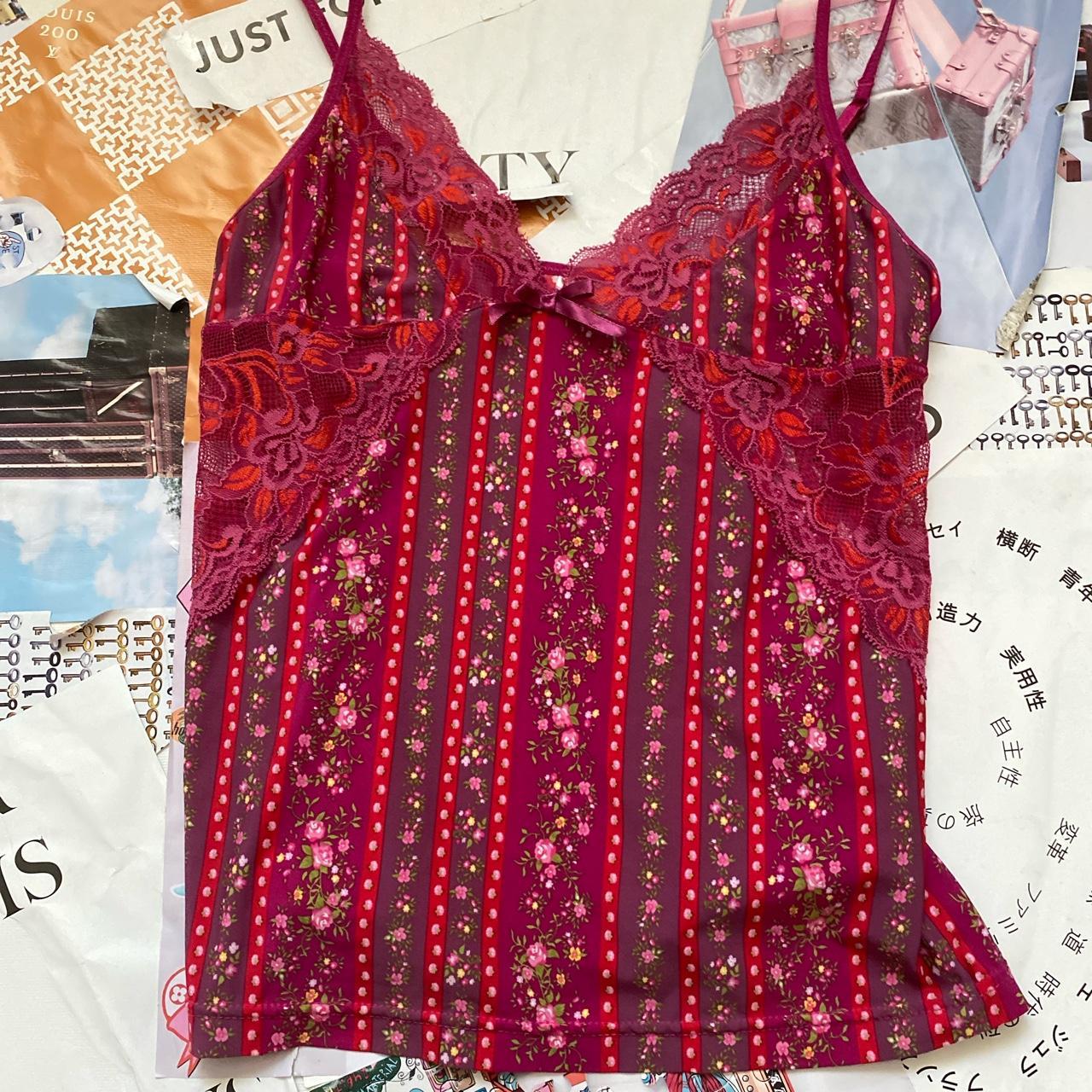 Women's Pink and Burgundy Vestundershirts Depop