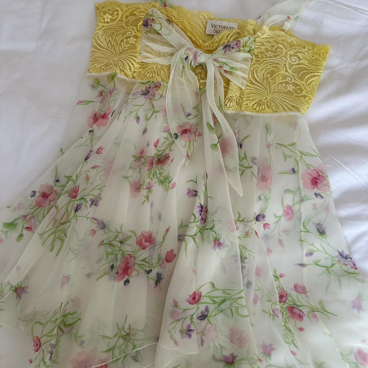 item listed by velvetlounge