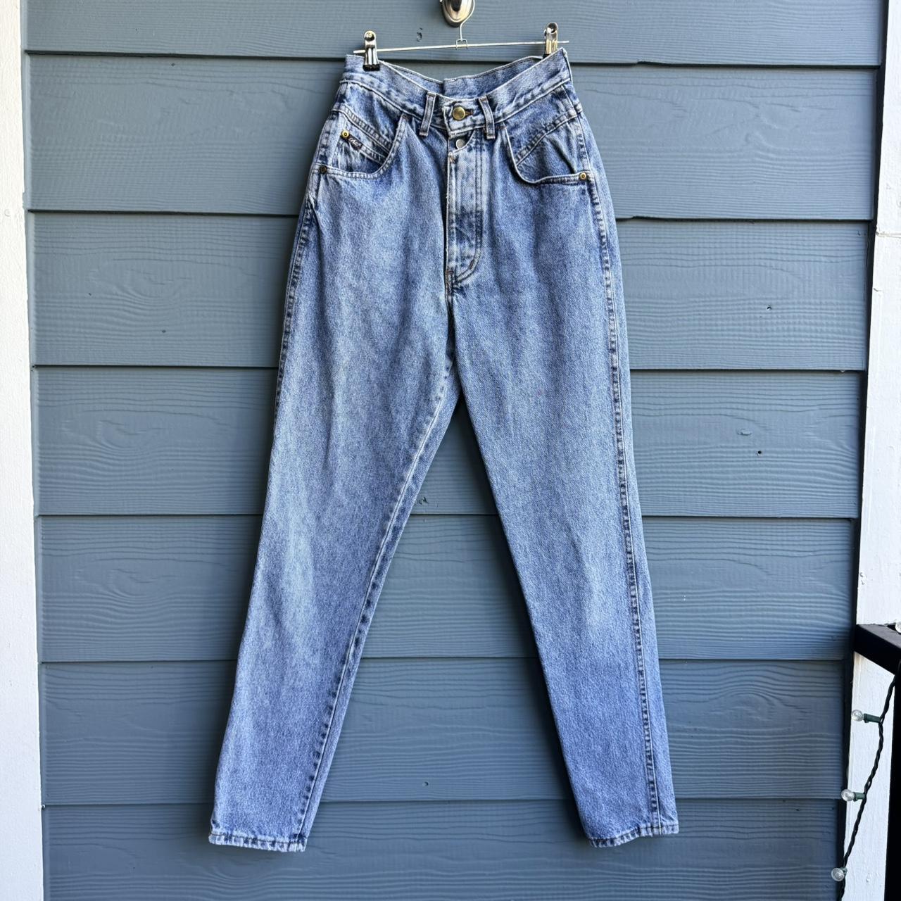 item listed by luckykindfinds