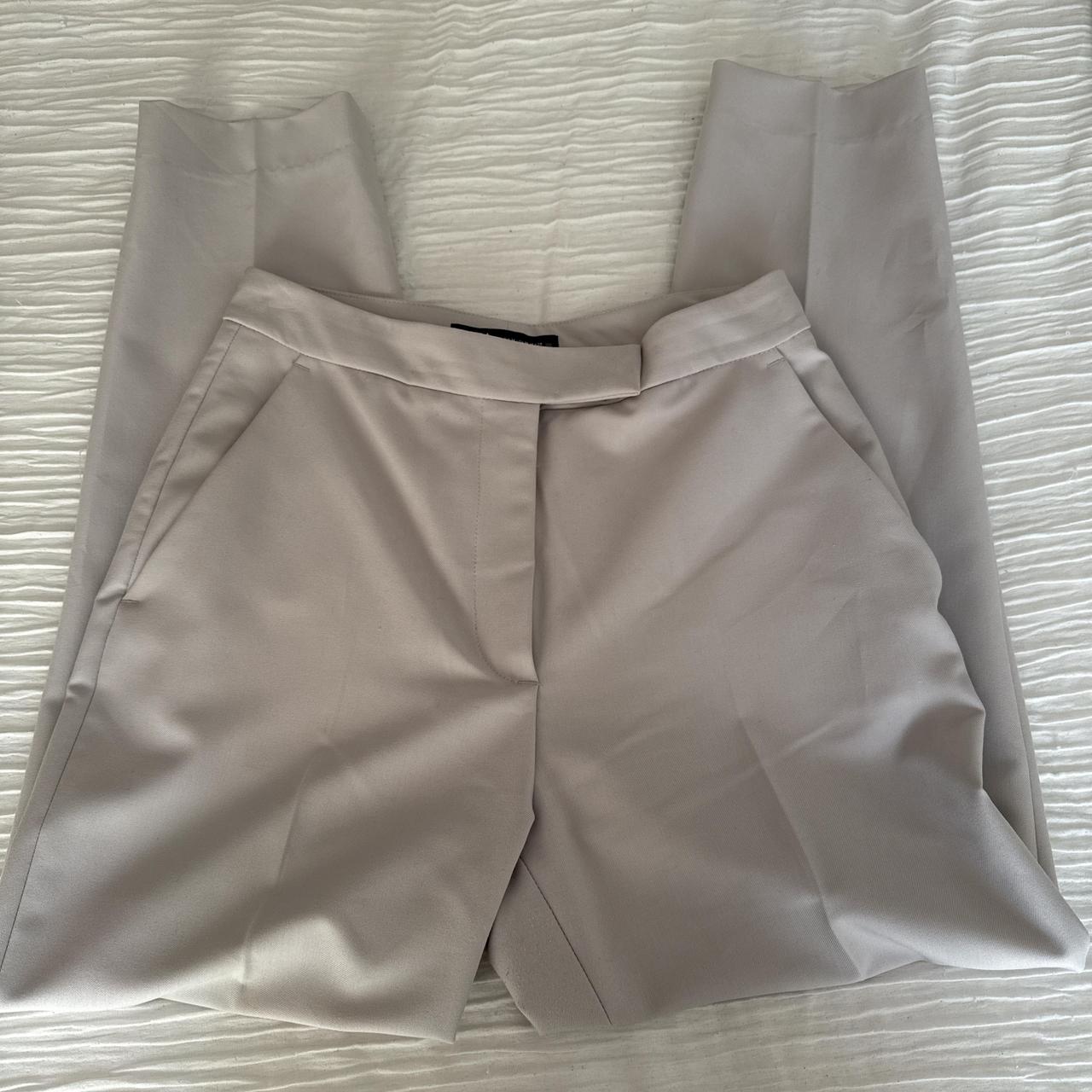 item listed by ariacloset