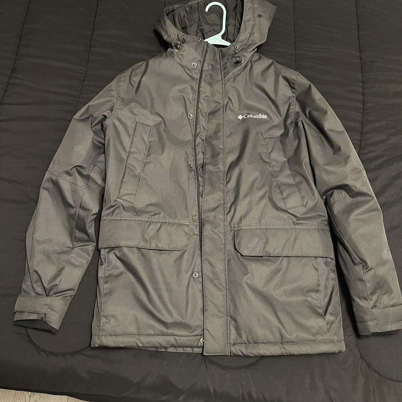 Columbia Heavy Insulated Jacket Used but in... - Depop