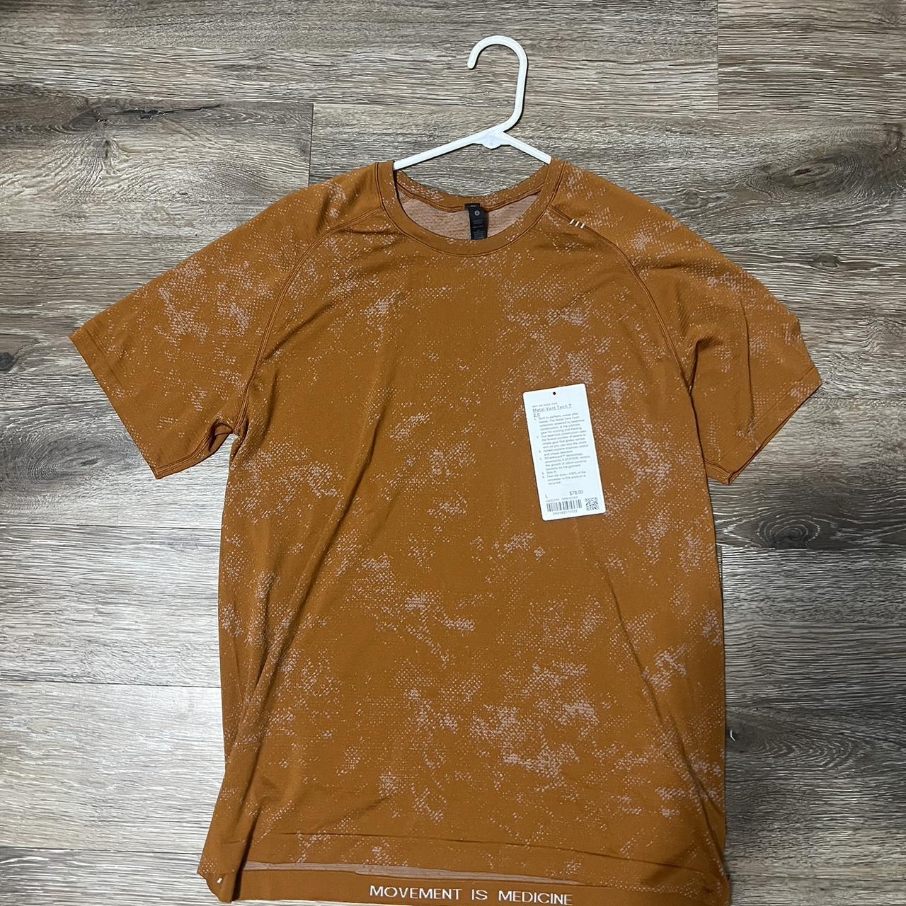 Lululemon Men's Tshirt Depop