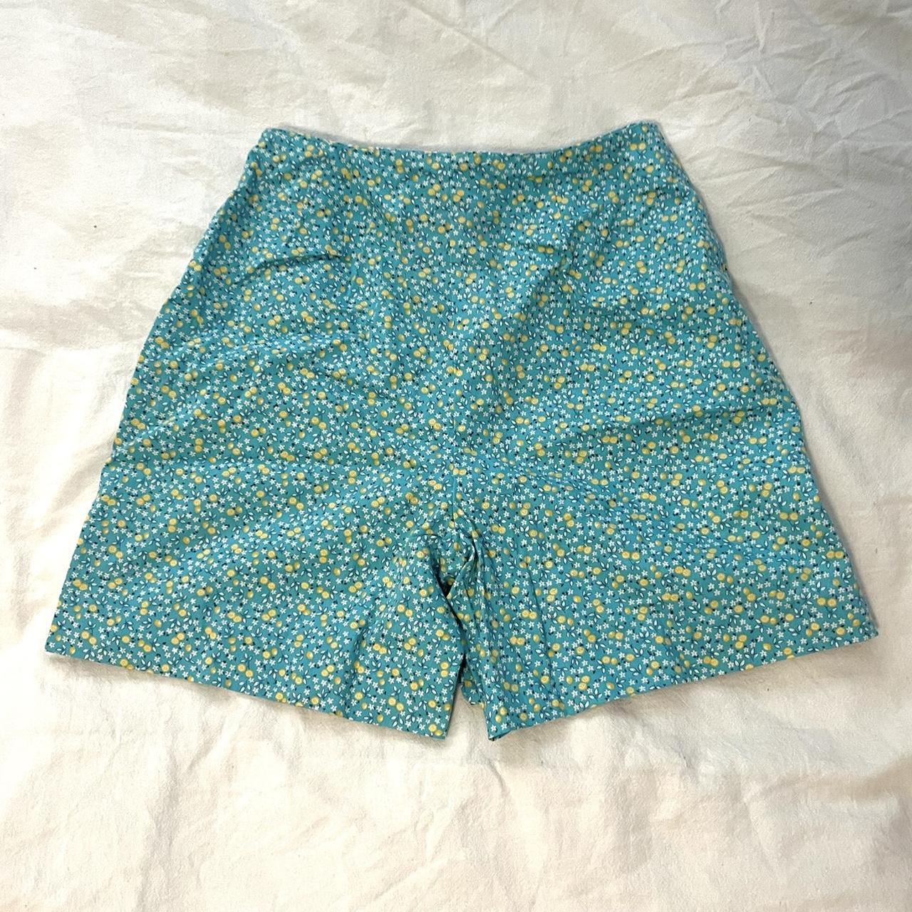 Liz Claiborne Women's Yellow and Blue Bottoms | Depop