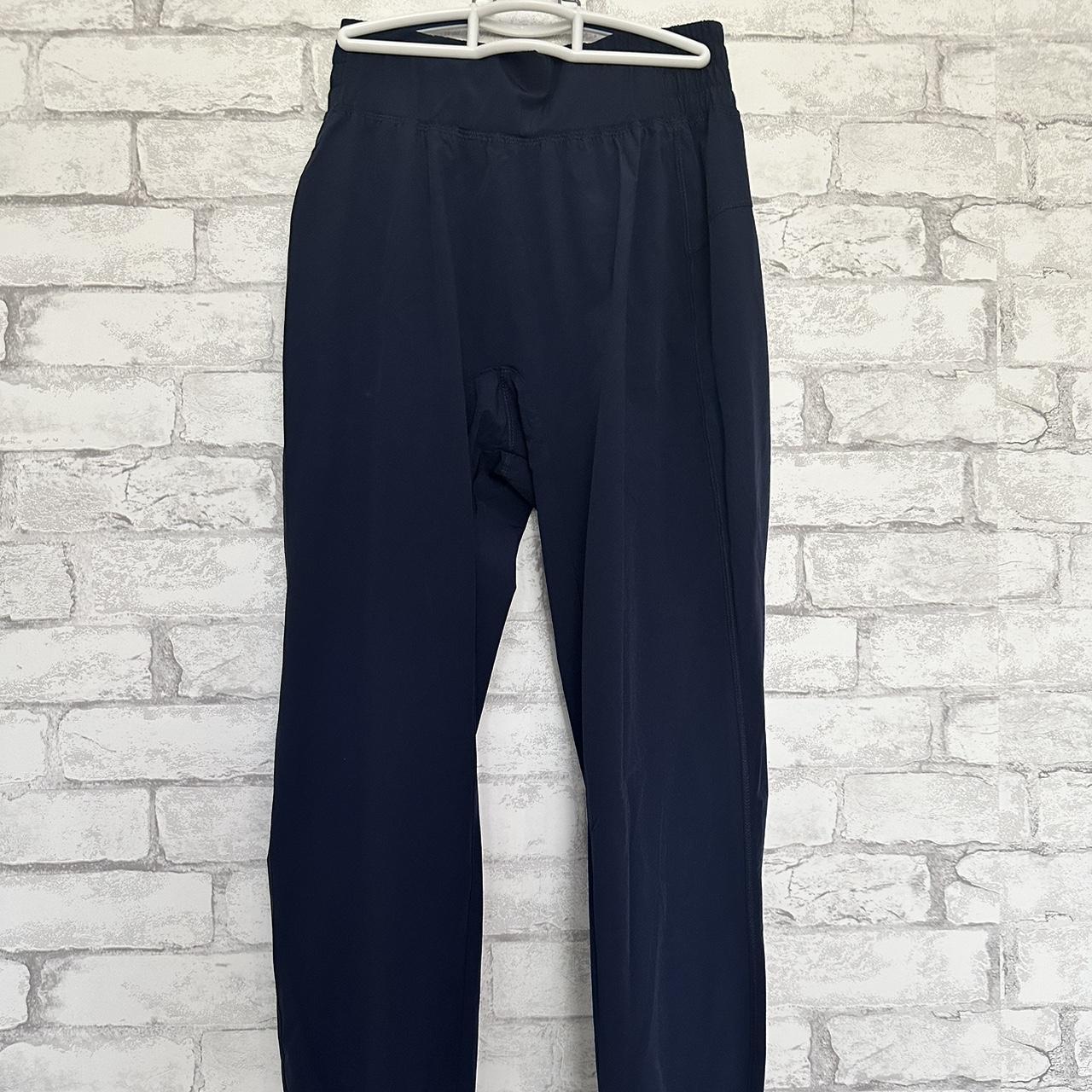 💌halara nylon workout pants! size xs, would best fit - Depop