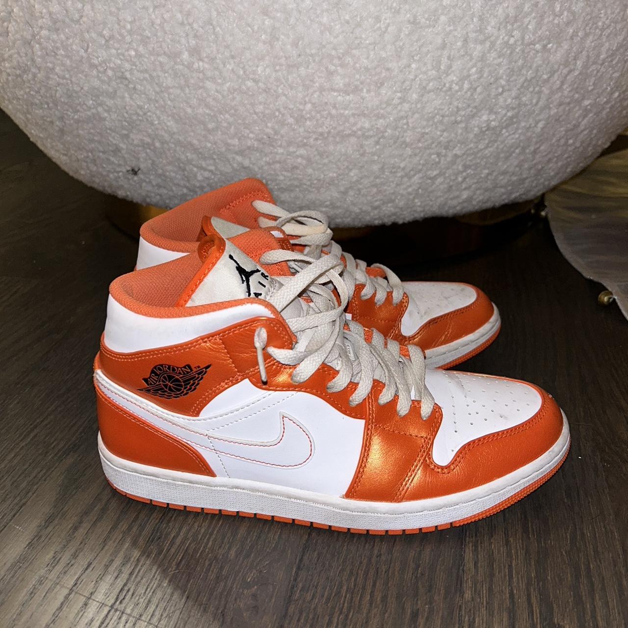 Creamsicle Mid Jordans In good condition Comes with... - Depop