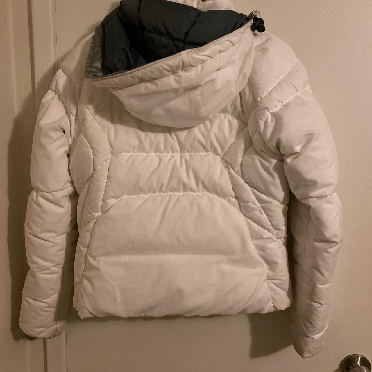 womens white nike pullover