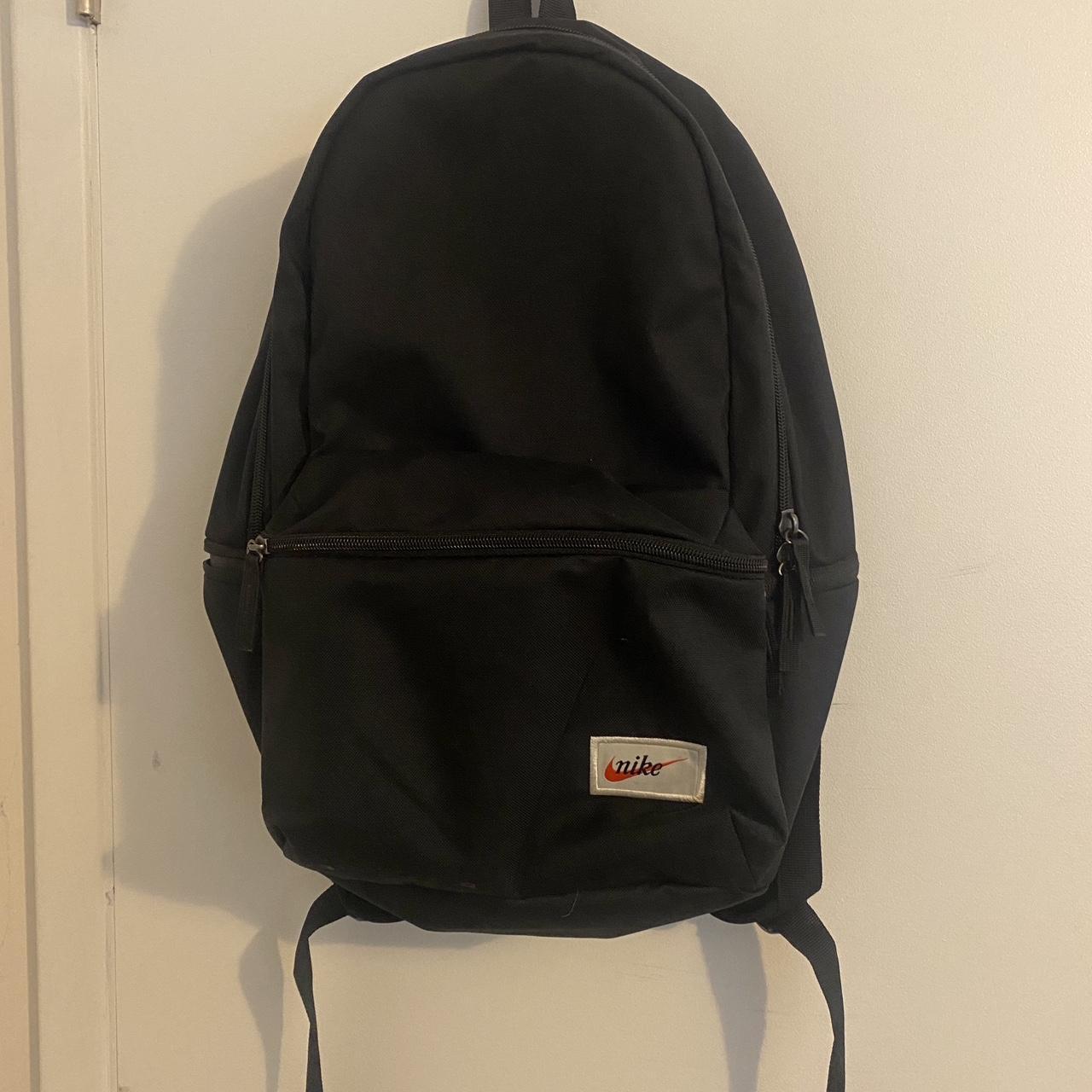 womens black nike bag