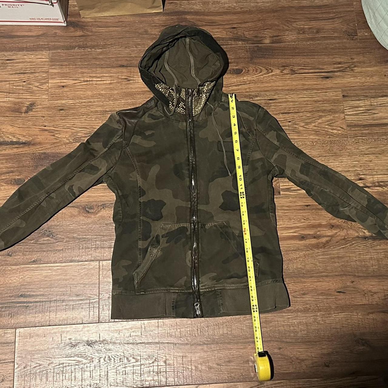 item listed by alexx222