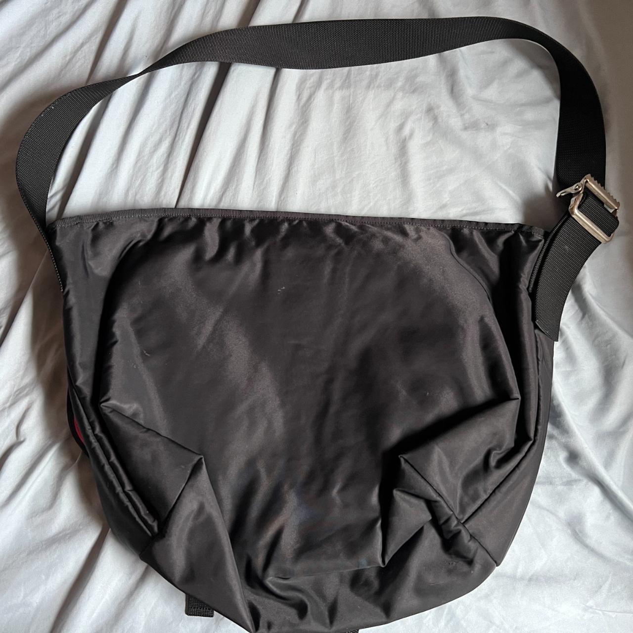 Porter x Kaws Gallery 1950 OriginalFake Messenger | Depop Porter x Kaws Gallery 1950 OriginalFake Messenger | Depop