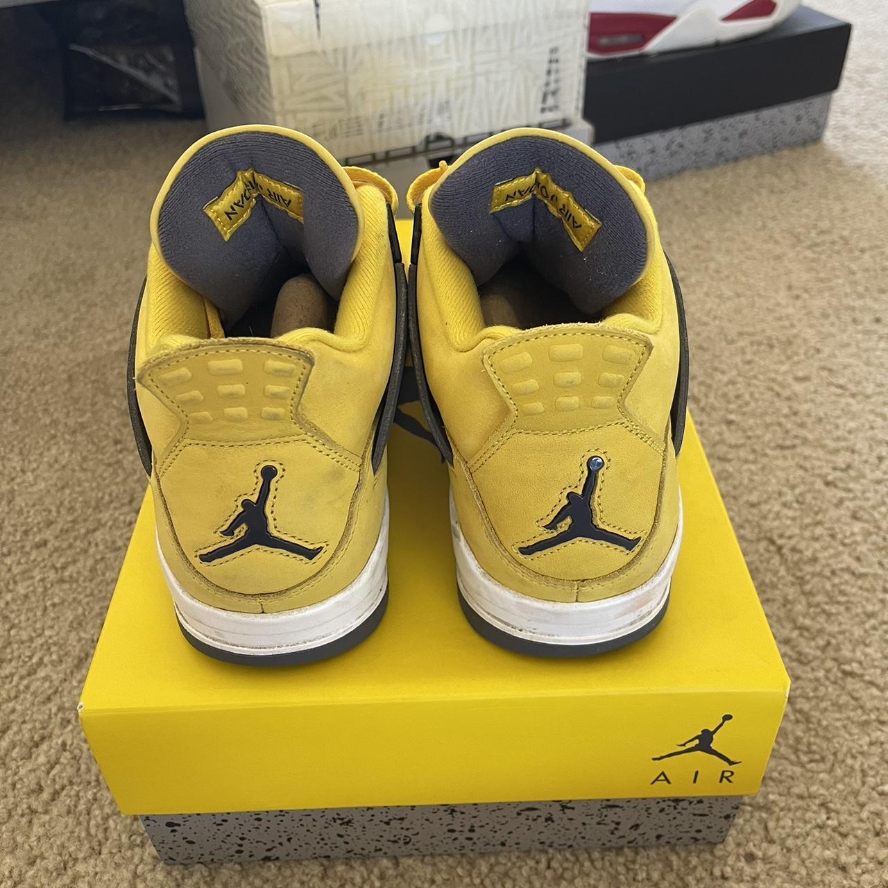 Jordan 4 Lightning // Size 9 // stain on toe but... Depop