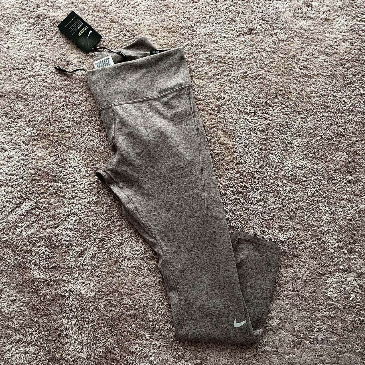 nike epic lux tight fit leggings