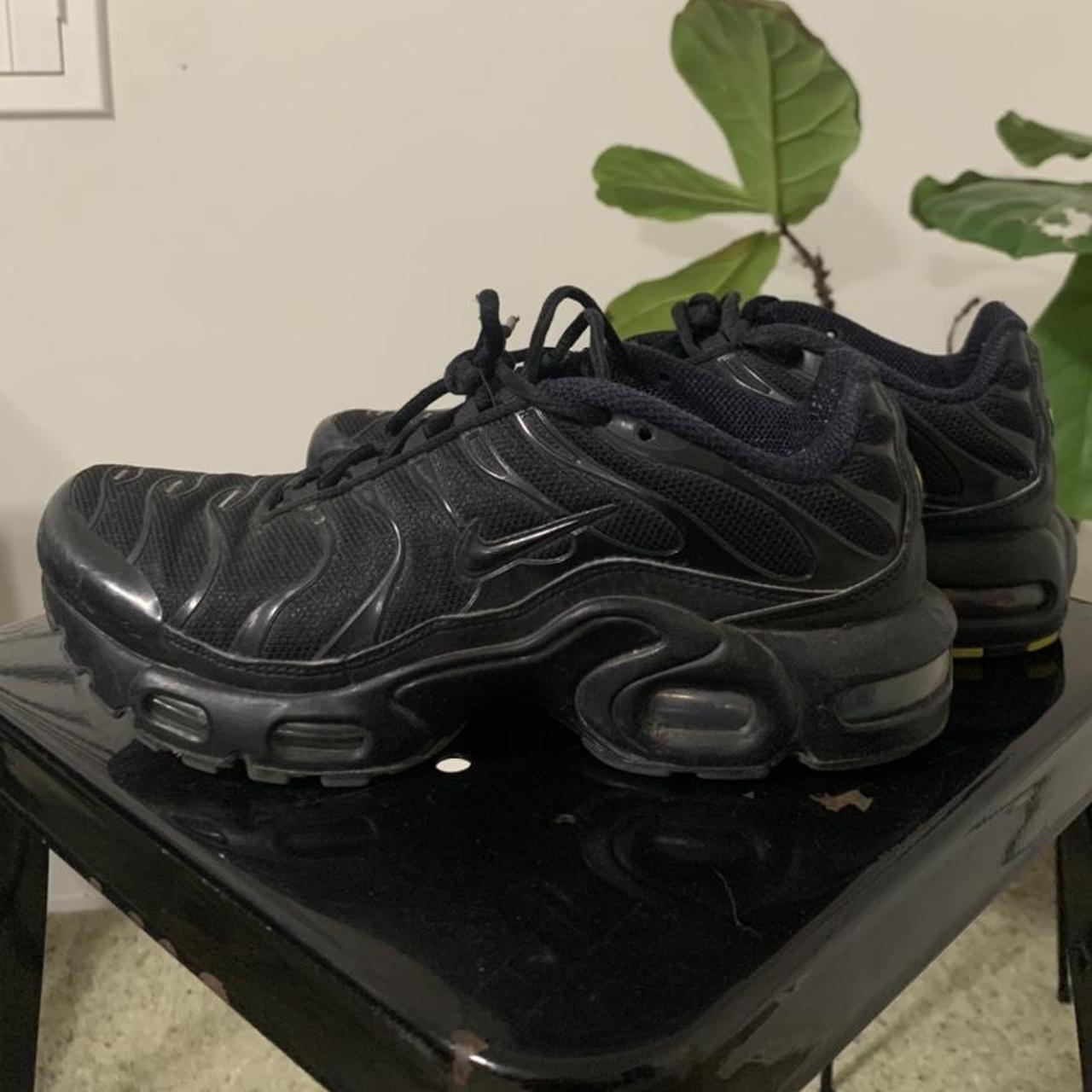 ON HOLD Jnr Triple black Nike TNs UK5.5 Depop