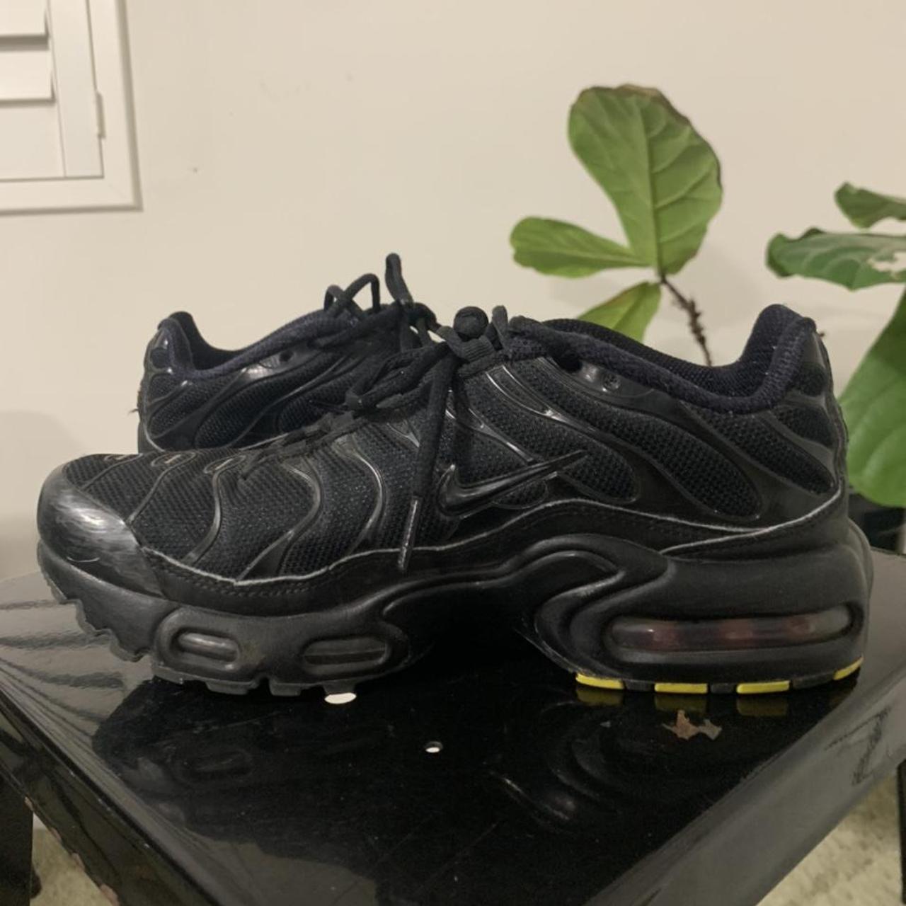 ON HOLD Jnr Triple black Nike TNs UK5.5 Depop