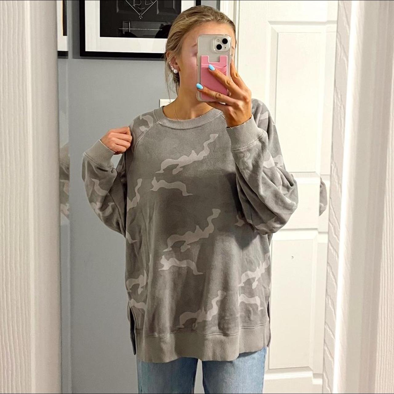 American Eagle Camo Oversized Crewneck Depop