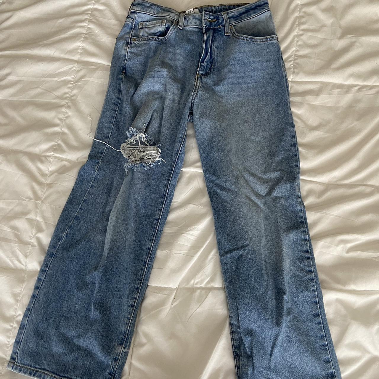 Forever 21 ripped baggy jeans - Depop