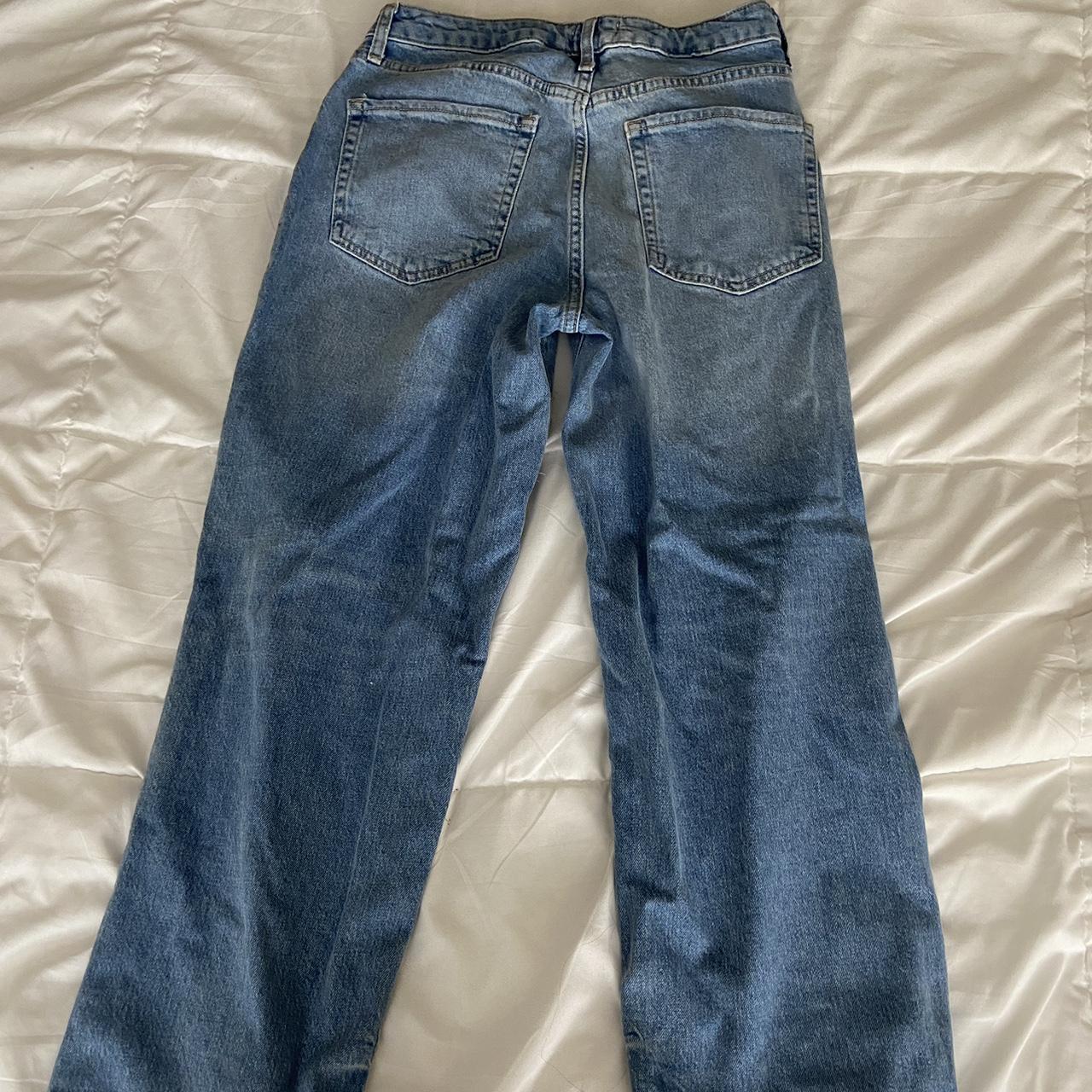 Forever 21 ripped baggy jeans - Depop