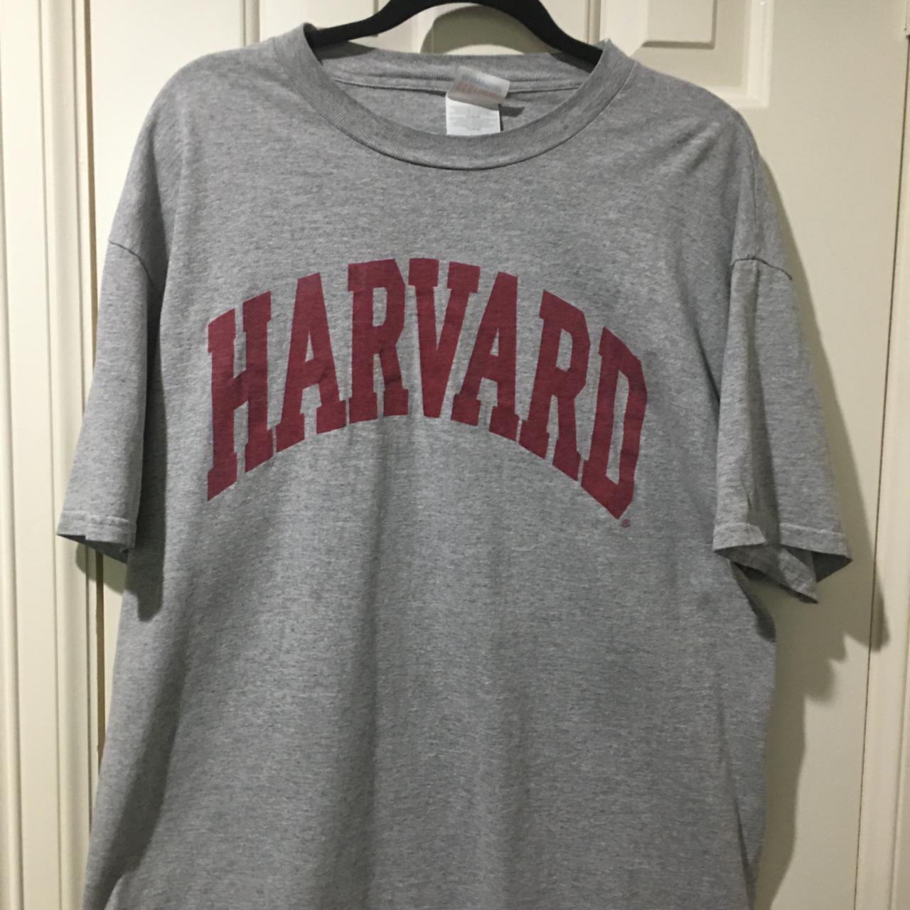 Harvard t-shirt size XL #Harvard #Collegiate #preppy - Depop